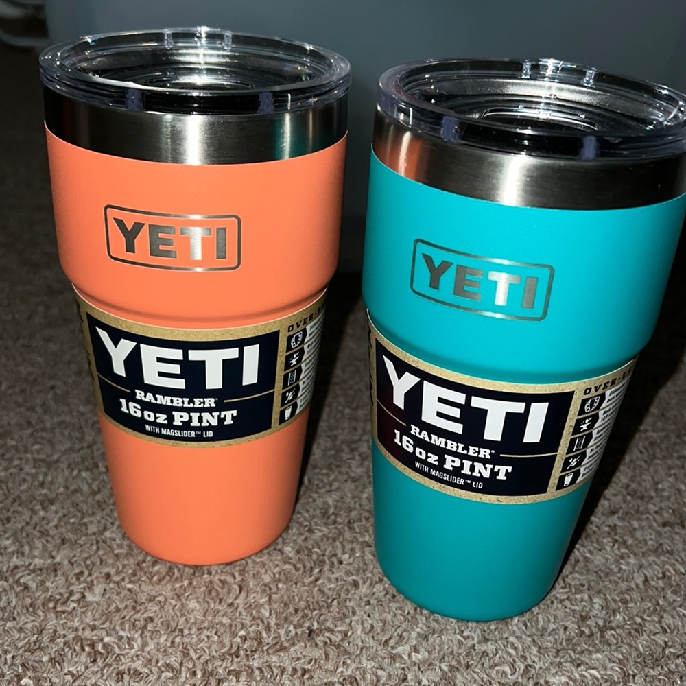 NWT - 2 Yeti 16OZ Pint Cups w/ Magslider Lid - Coral & Aquifer Blue